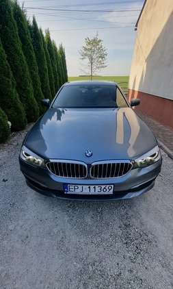 BMW Seria 5 cena 137000 przebieg: 126624, rok produkcji 2017 z Radomsko małe 301